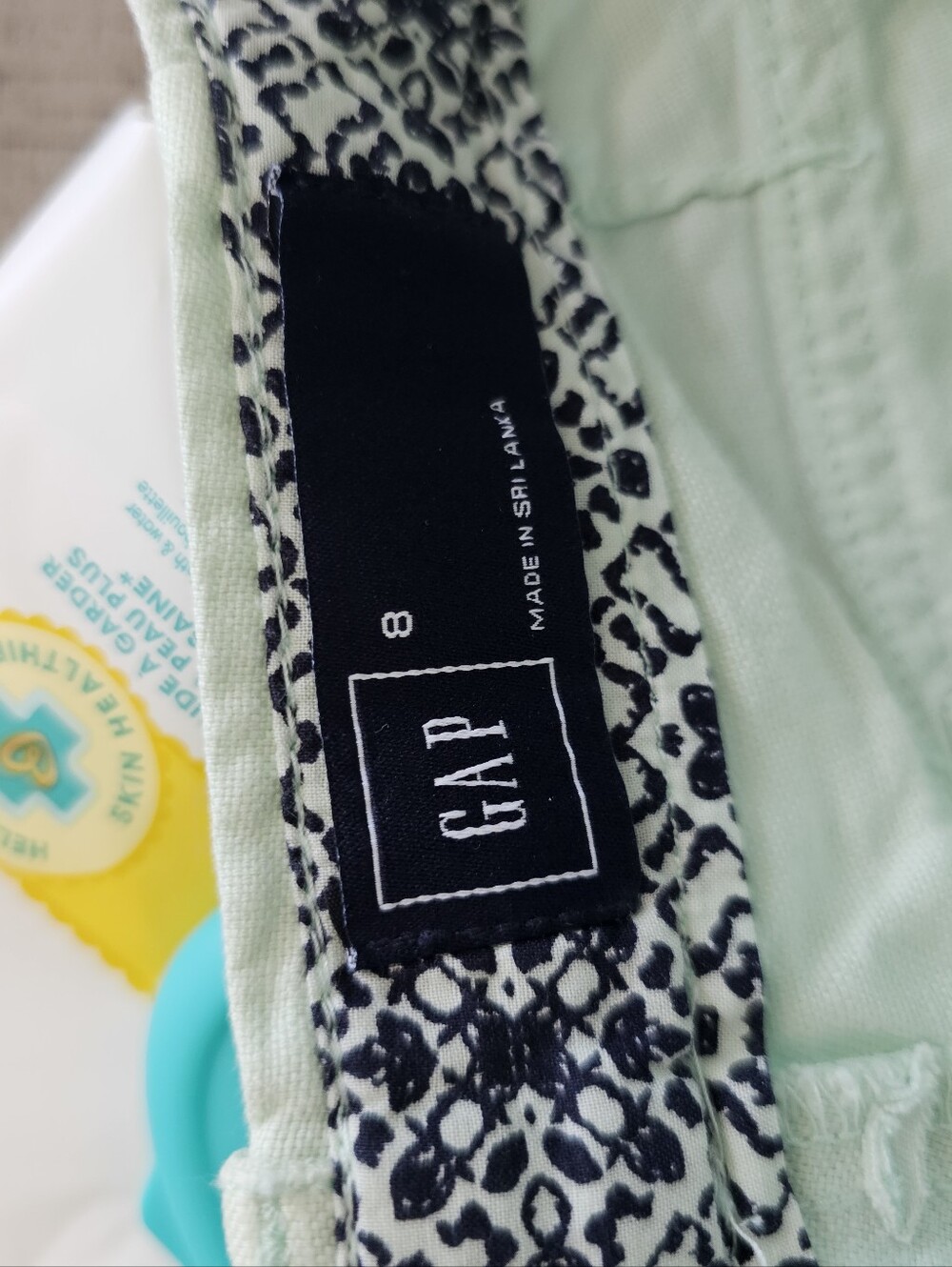 GAP Linen Shorts Size 8 - Picture 4 of 5